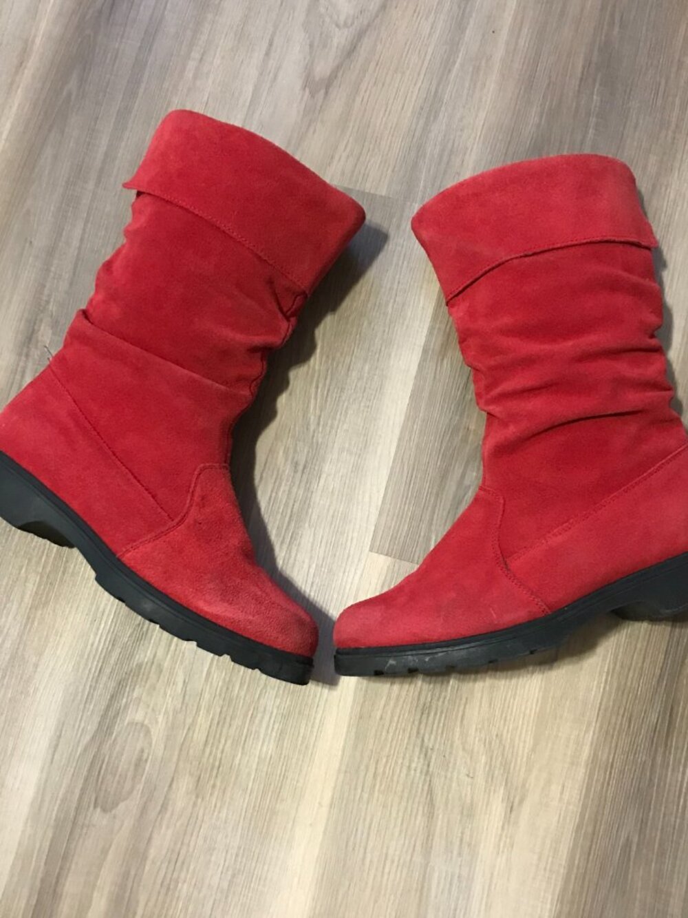 Wanderlust Ladies Robin Red Suede Leather Boots Size 9.5